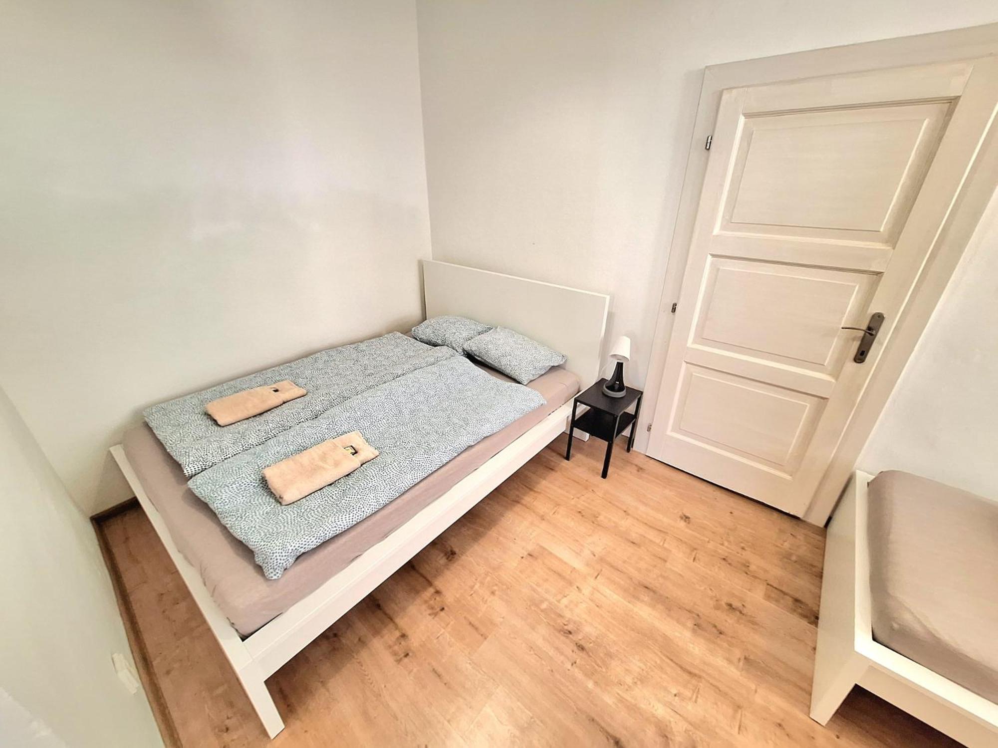 Apartment Emma - Old Town Братислава Экстерьер фото